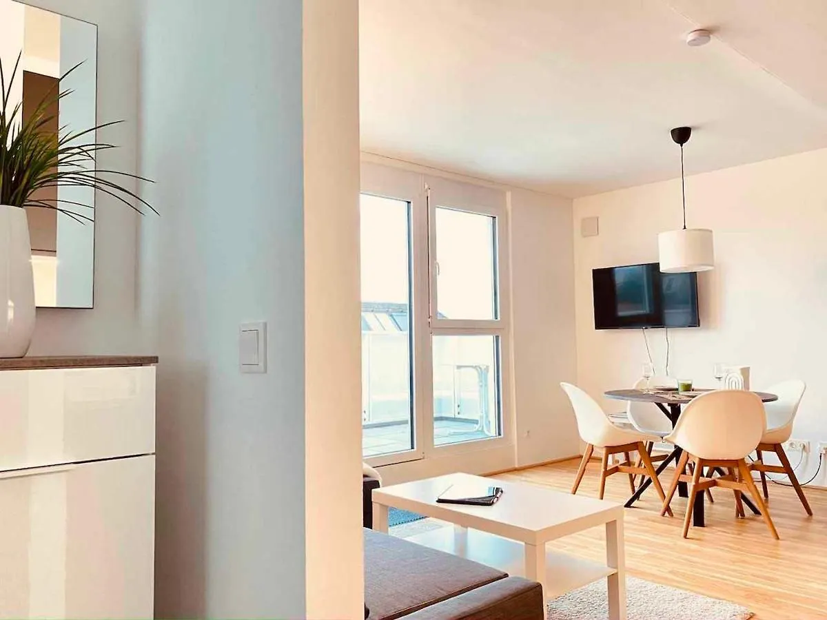 Gemutliches Sonnenwohnen City Apartment Bei U-Bahn Und Mit Parkplatz Vienna Austria